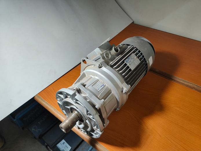 ELECTRIC MOTOR - 3 PHASE