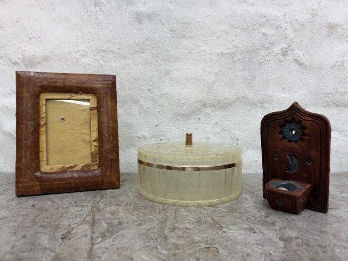 Collection of Vintage & Decorative Vanity Items (Mid-to-Late 20th Century)