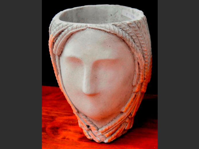 CONCRETE "ELEGANT LADY" PLANTER, 18 x 16 x 21.5cm