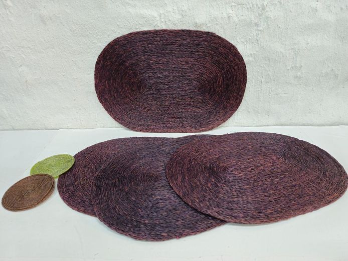Set of 4 Woven Oval Placemats with 2 Beaded Coasters