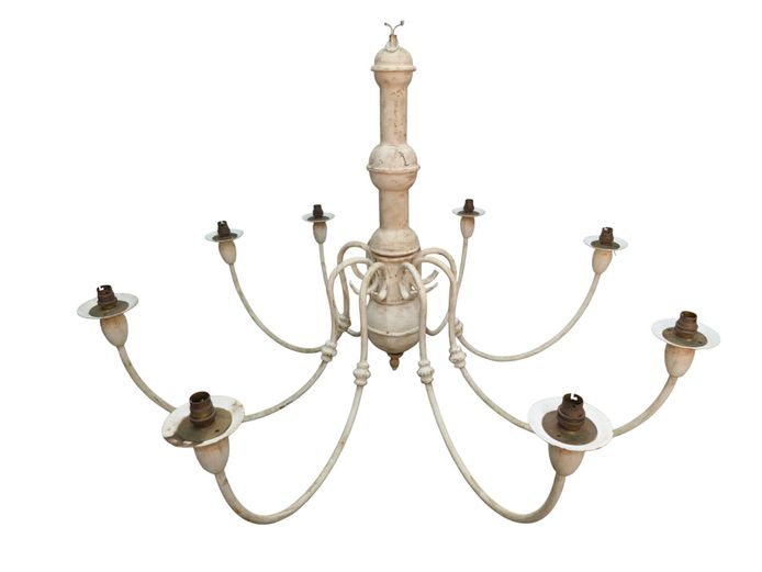 Vintage French Country Style 8-Arm Distressed White Chandelier