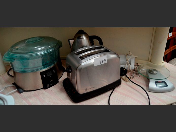 RUSSELL HOBBS 2-SLICE TOASTER, FOOD STEAMER, KETTLE, etc [Switch on, untested further]