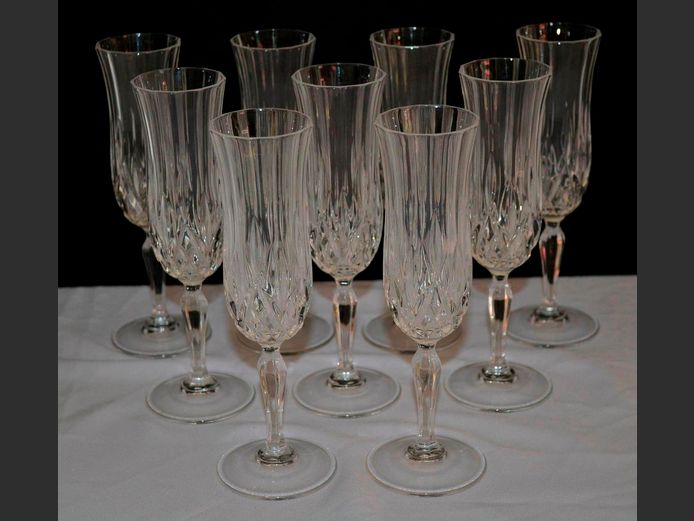 SET OF 9 CRYSTAL CHAMPAGNE FLUTES