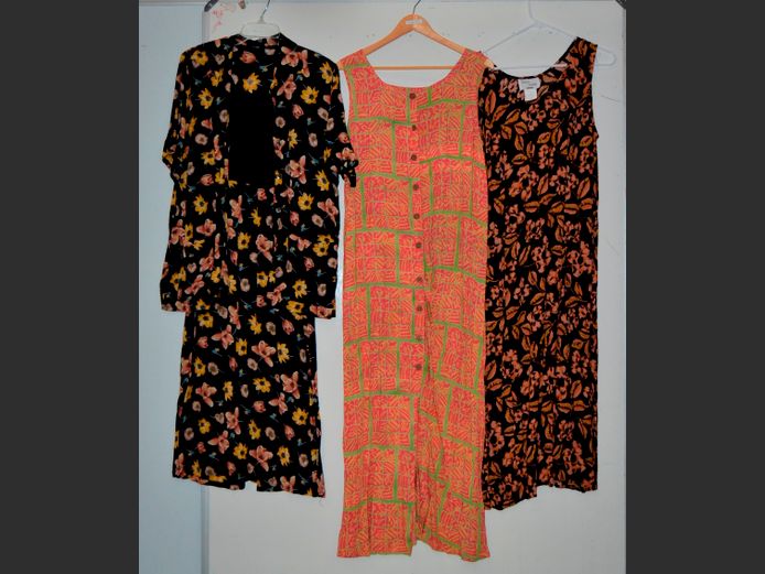 LOT OF 3 DRESSES: MARKS & SPENCER & FOREVER CAROLINE [Sizes: 14, 16 & L]
