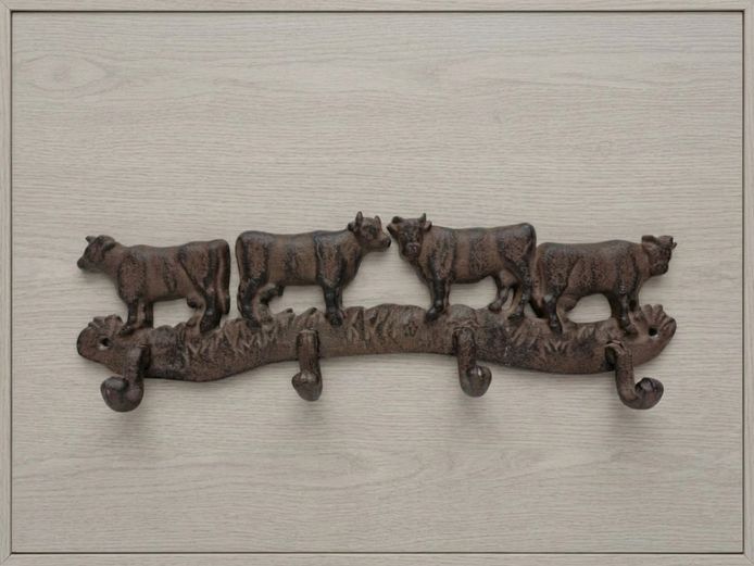 Rustic Cast Iron Cattle Motif Wall-Mounted Key / Coat Hook Rack