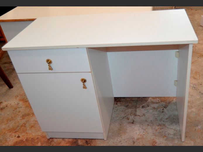 WHITE SINGLE DOOR, SINGLE DRAWER DRESSING TABLE WITH STOOL, 99 x 45 x 76cm [No mirror]