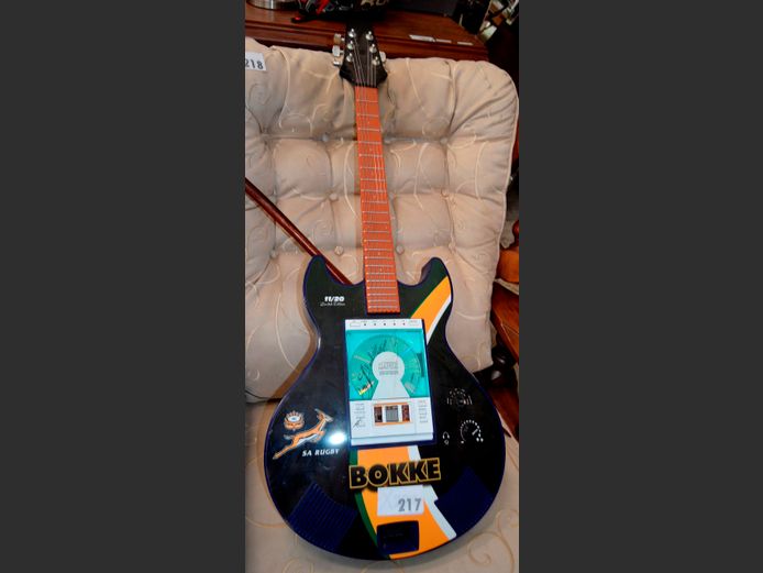BOKKE CD PLAYER GUITAR, 102cm Long [No power supply, untested]