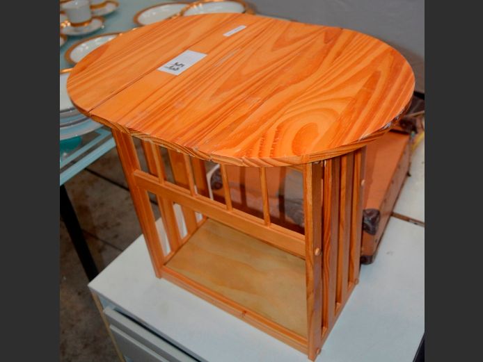 PINE MAGAZINE STAND/SIDE TABLE, 50 x 36 x 44cm
