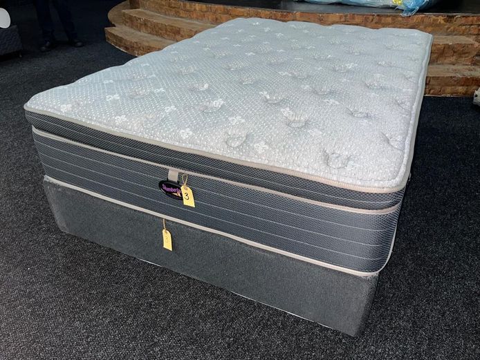 New Slumberland Double bed base and mattrass - Madison P/Top