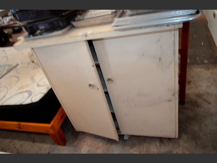 VINTAGE WHITE PAINTED 2-DOOR CABINET, 94 x 47 x 103cm [Needs re-painting]