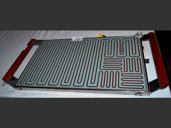 ARMOURTRAY HOT TRAY, 77 x 38cm [Switches on, untested further]