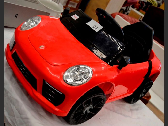 PORSCHE RIDE-ON TOY CAR [Dead]