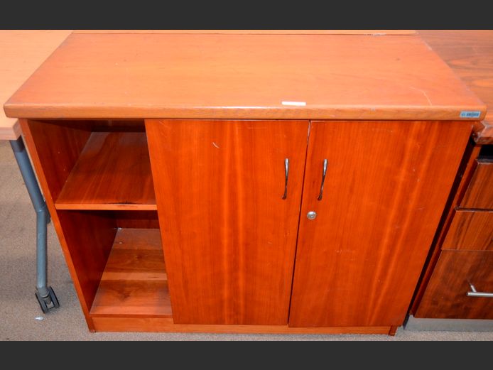 CHERRY FINISH 2-DOOR CREDENZA, 96 x 44 x 80cm