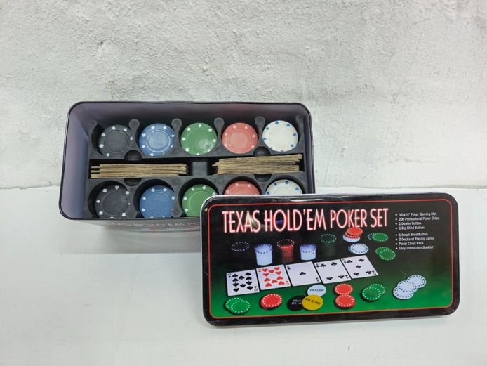 Texas Hold'Em Poker Chip Set in Storage Tin Case With Playing Cards