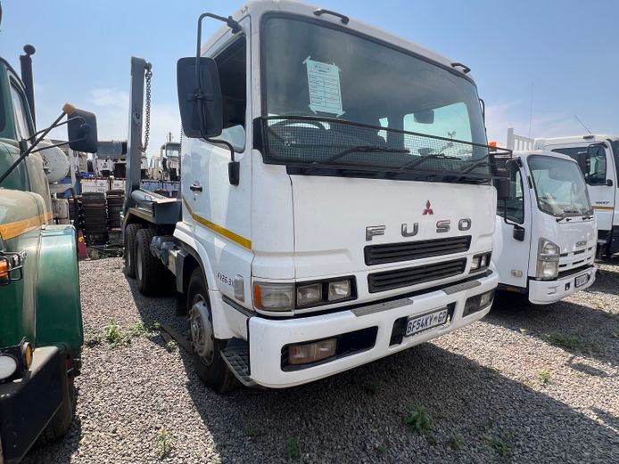 Mitsubishi Fuso FV26-310 Skip Loader