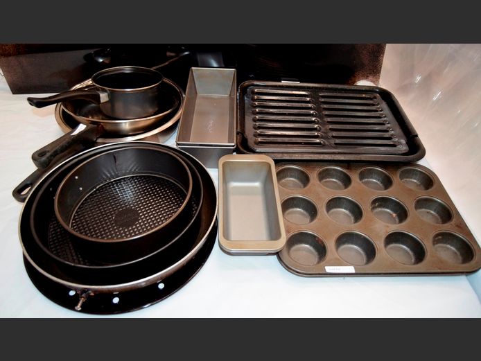 MUFFIN PAN, BREAD PAN, CAKE TIN, FRYING PANS, etc