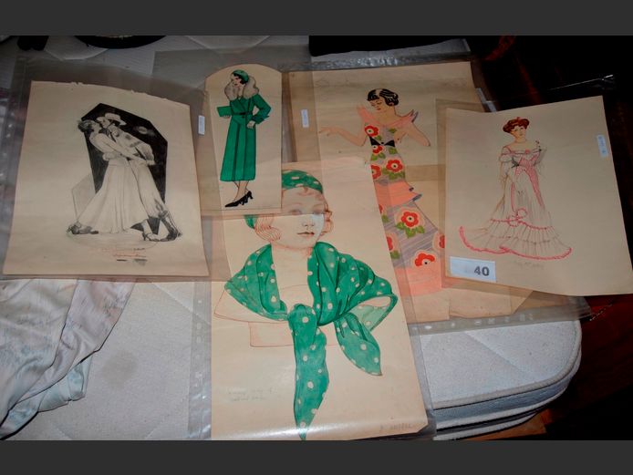 COLLECTION VINTAGE ORIGINAL FASHION ILLUSTRATIONS