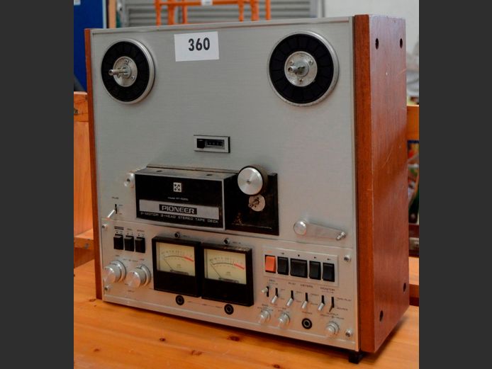 PIONEER 2-MOTOR, 3-HEAD STEREO REEL-TO-REEL PLAYER, 44 x 19 x 41cm [Untested]