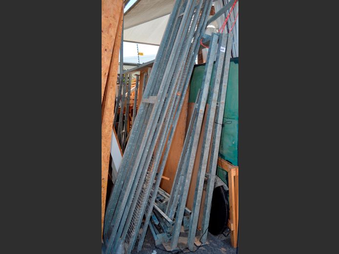 LOT: GALVANISED STEEL STRUCTURE COMPONENTS
