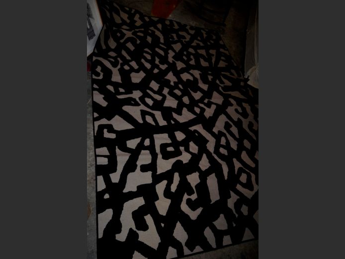 BLACK & BEIGE PATTERNED CARPET, 300 x 200cm