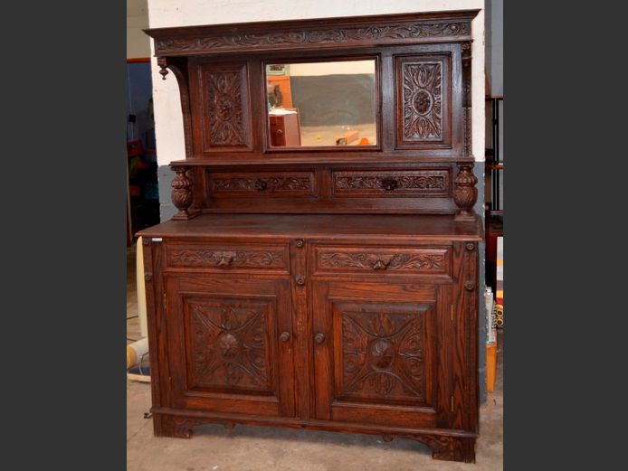 ANTIQUE CARVED OAK 2-DOOR, 2-DRAWER COURT CUPBOARD WITH MIRROR, 150 x 55 x 187cm