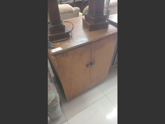 2 door cupboard