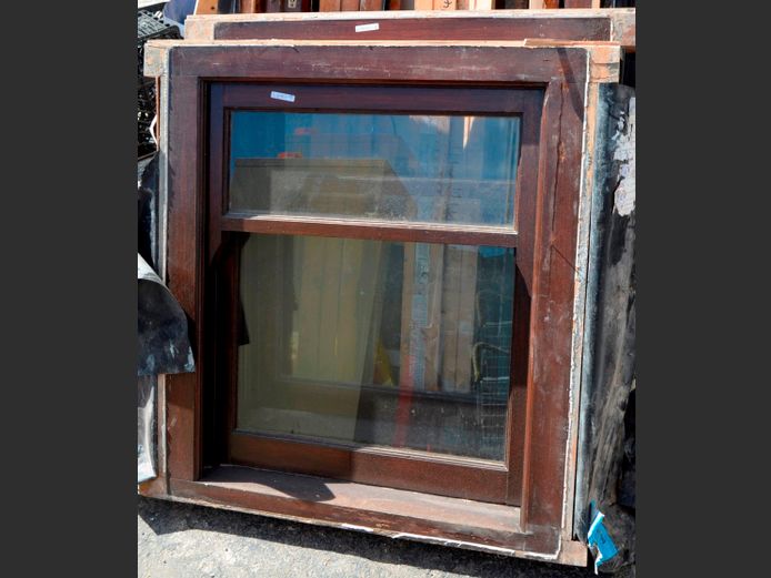 MERANTI SASH WINDOW WITH GLASS, 90 x 87cm