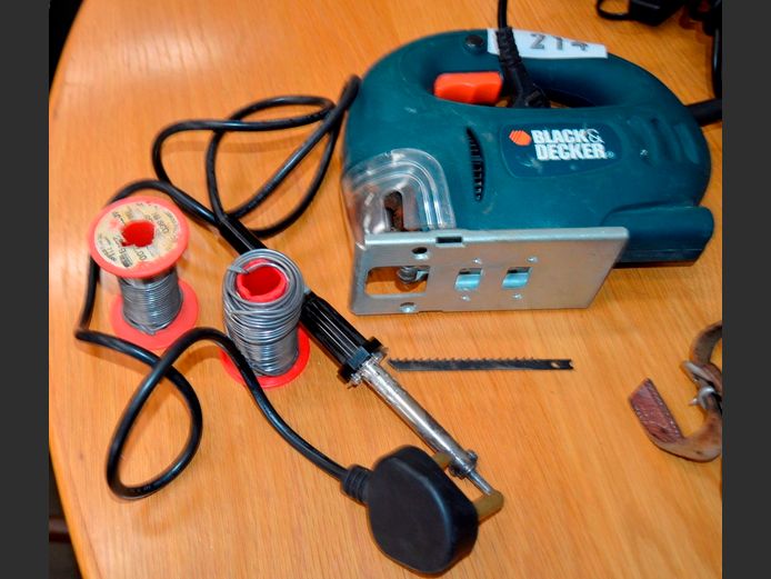 BLACK & DECKER JIGSAW, SOLDERING IRON, etc [Switch on]