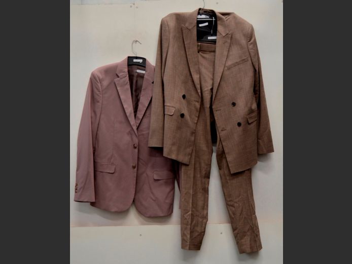 MARKHAM: MEN'S SUIT & A BLAZER