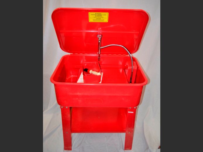 RED METAL MECHANIC'S WASH STAND, 78 x 54 x 88cm