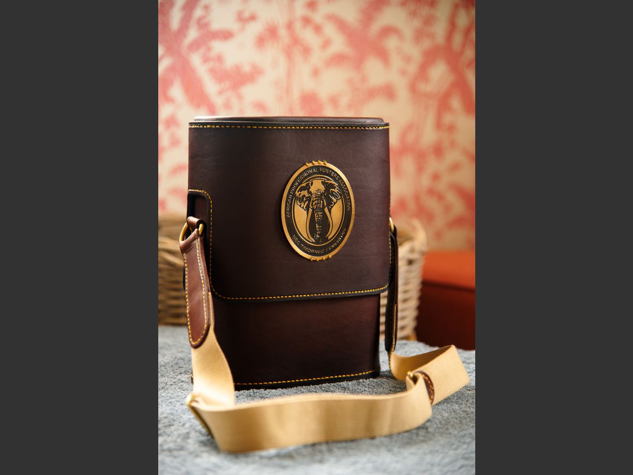 Lot 6 | A TRIBUTE TO THE LEGENDARY APHA PH'S OF AFRICA - WINE ...