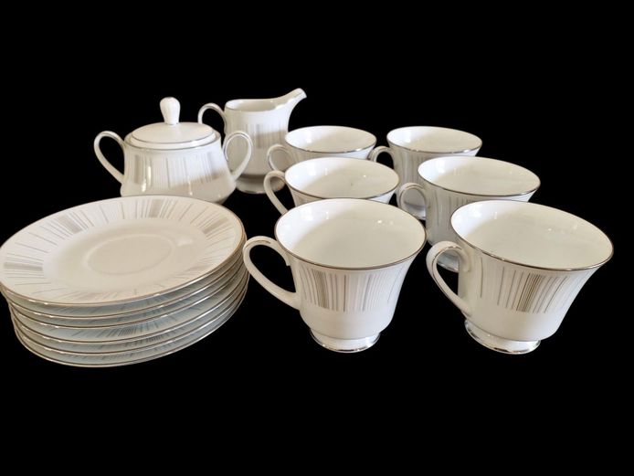 Noritake "Isabella" 6531 Tea Set