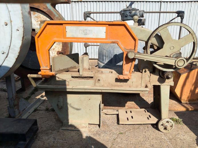 GRINDER CUT OFF MACHINE & STEEL ELECTRICAL SAW