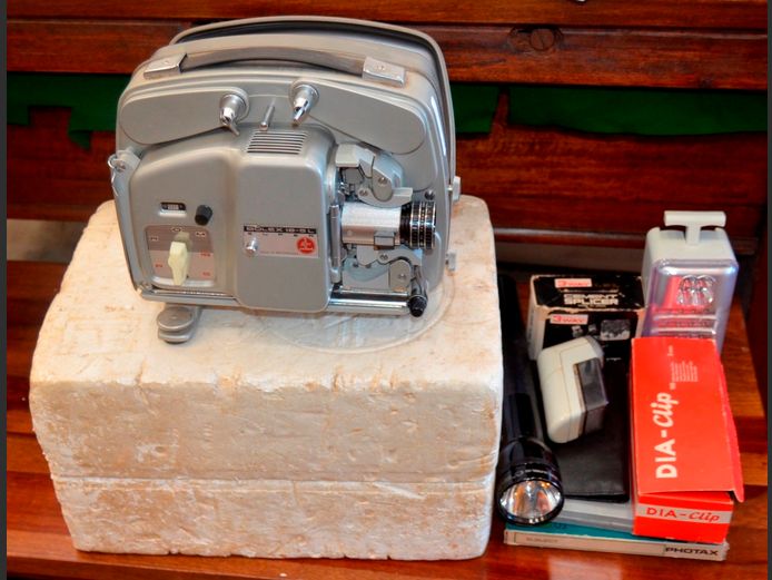BOLEX 18-5L SUPER SLIDE PROJECTOR, RECHARGEABLE LIGHT, etc [Untested, no power cable]