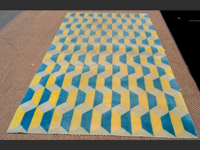 YELLOW & BLUE CARPET, 265 x 166cm