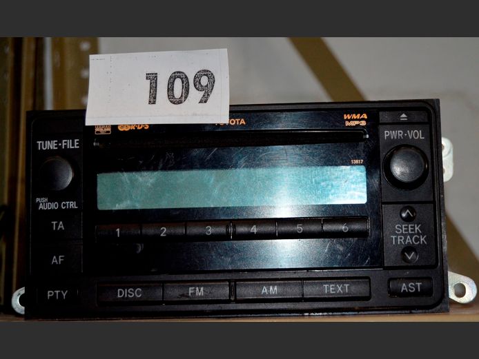 TOYOTA CAR RADIO [Untested]
