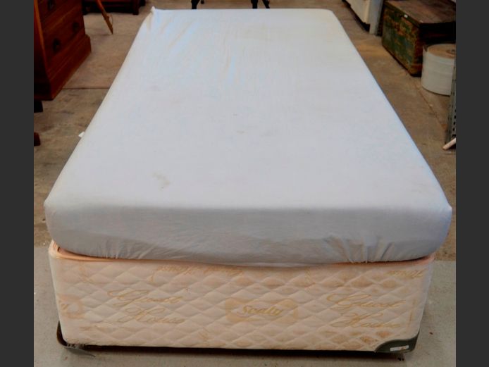 SEALY SINGLE BED BASE WITH BLUE FOAM MATTRESS