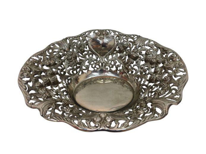 Ornate Silver-Tone Pierced Openwork Floral Centerpiece Bowl