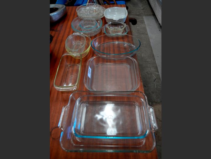 GLASS OVEN DISHES, PIE DISHES, etc