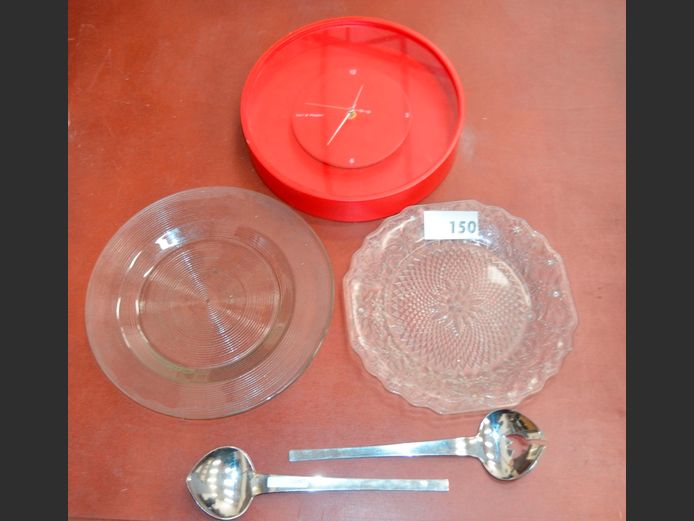 "SALT & PEPPER" RED WALL CLOCK, STAINLESS STEEL SALAD SERVERS, etc