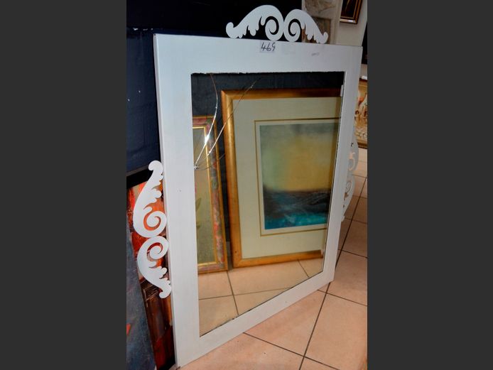 WHITE METAL FRAMED MIRROR, 131 x 117cm [Cracked]