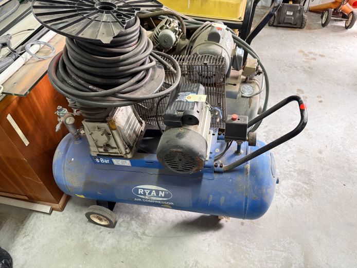 Ryan 8-Bar Air Compressor 