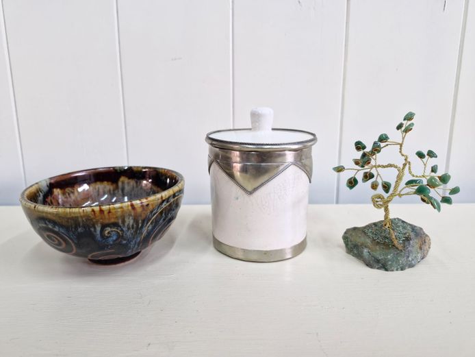 Decor Lot: Glaze Bowl, Ceramic Canister & Gemstone Wire Tree