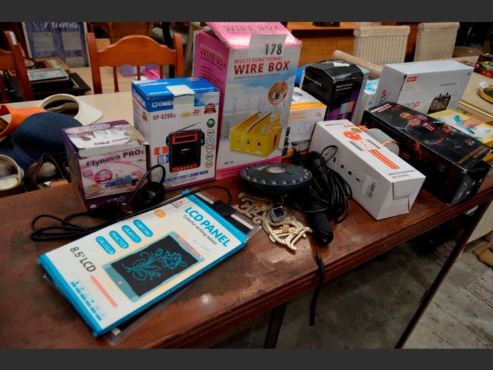 SYMA 4-CHANNEL QUADCOPTER, MICROPHONES, etc [Untested]