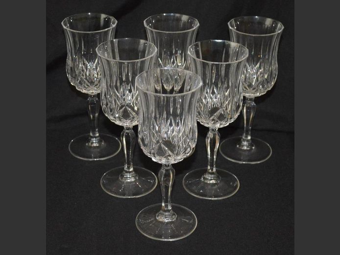 SET OF 6 CRYSTAL WHITE WINE GLASSES