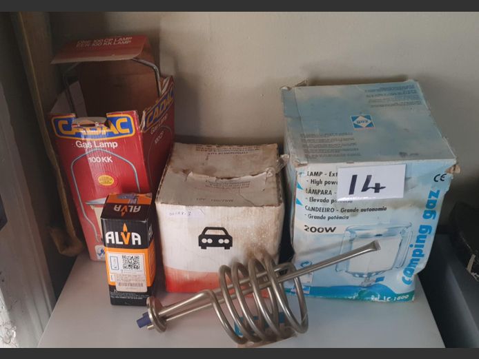 LOT: GAS LAMPS, CAR HEAD LIGHT, SPIRAL ELEMENT, etc 