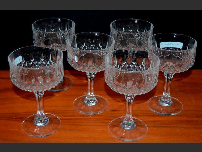 SET OF 6 CRYSTAL CHAMPAGNE COUPES