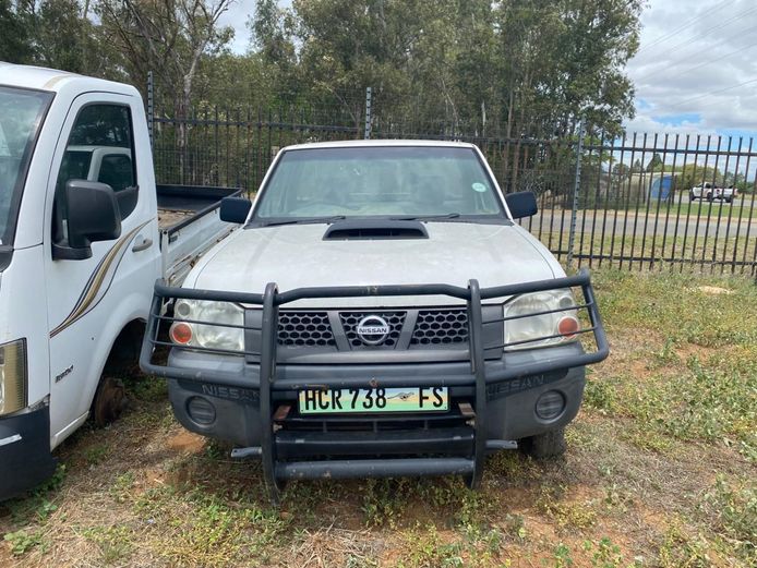NISSAN NP300 HARDBODY