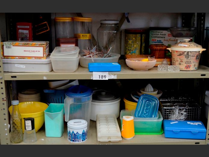LOT ON 2 SHELVES: ASSORTED PLASTIC WARE, COLLECTABLE TINS, STORAGE CANISTERS, etc