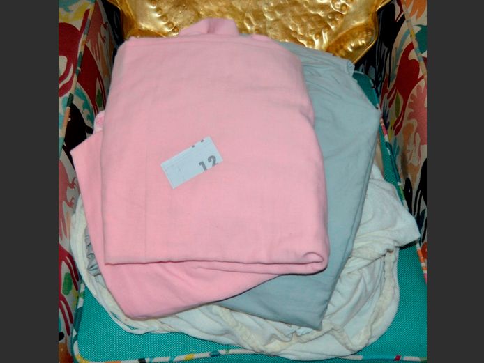 FITTED SHEETS, FLAT SHEETS, MATTRESS PROTECTOR, etc